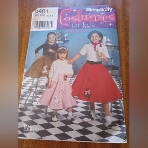 Simplicity Sewing Pattern 5401 Girl's Scotty Dog Cat Poodle Skirt Size 3-6